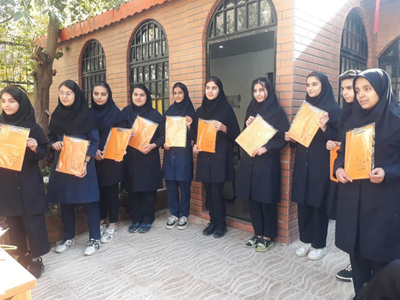 دبیرستان غیر دولتی شکوفه های محراب