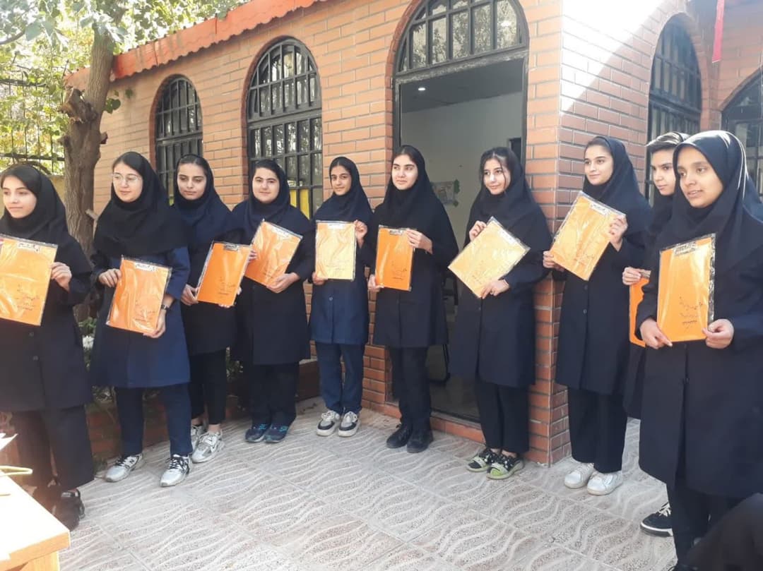 دبیرستان غیر دولتی شکوفه های محراب